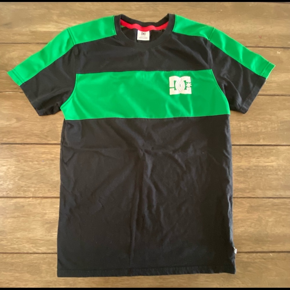 DC Brand Men’s Green/Black Tee